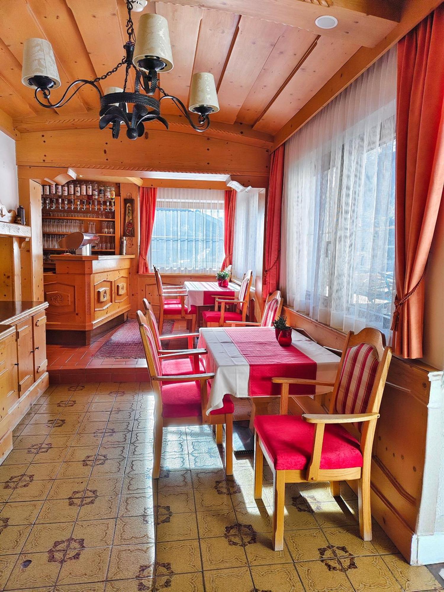 Hotel Stolz Matrei am Brenner Kültér fotó